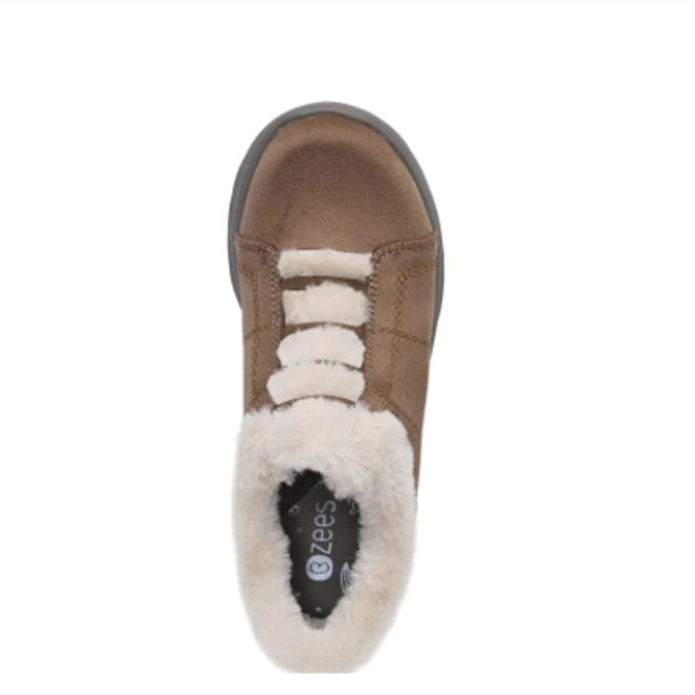 BZees Women's Golden Shoes sz 8 Toffee